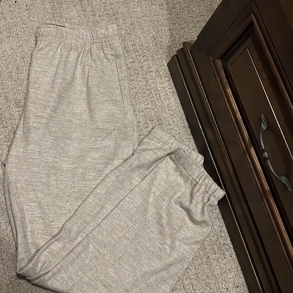 Rag and bone Japanese knit wool sweatpants size medium. Brand new never worn. - Picture 4 of 5